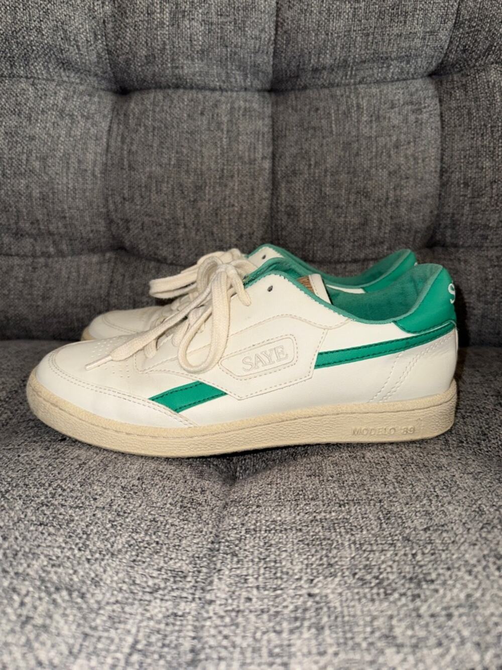 SAYE Modelo '89 Icon a retro-style unisex shoe size 38